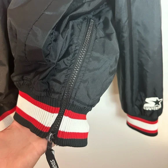 Vintage 90’s Starter Detroit Redwings Pullover - Picture 9 of 11